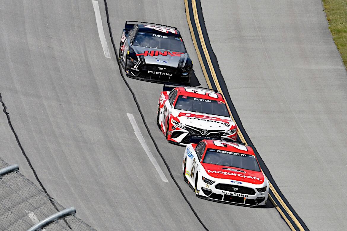 DiBenedetto held the lead heading into overtime and was the Stage 1 winner. DiBenedetto held the lead heading into overtime and was the Stage 1 winner.